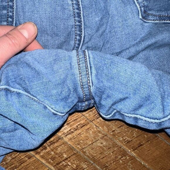 American Eagle distressed stretchy relaxed sz 24 jeggings - Picture 5 of 5